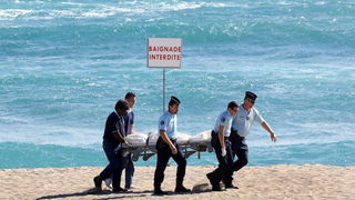Shark Kills French Surfer On Island Honeymoon
